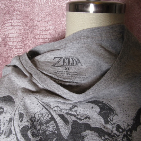 The Legend of Zelda tee - Picture 3 of 6